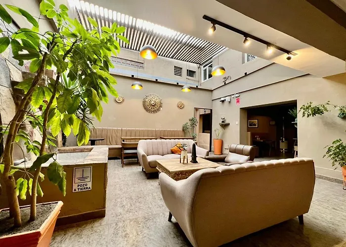 Casa Montes Pardo Hotel *