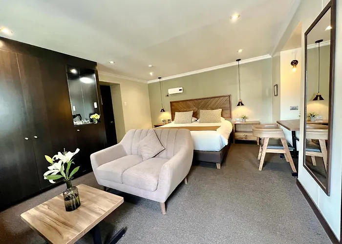 Casa Montes Pardo Hotel *
