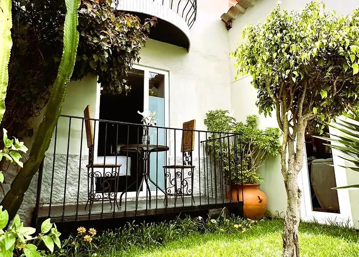 Hotel Casa Montes Pardo *