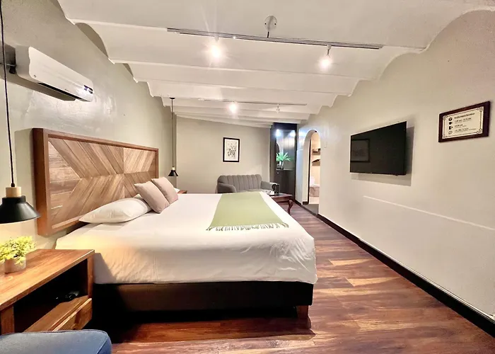 Casa Montes Pardo Hotel *